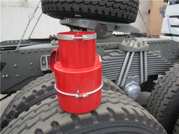 Yellow Sinotruk Howo 6x4 Tractor Truck With WD615 Engine And HW76 Cab