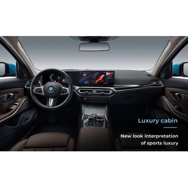 Luxury cabin New look interpretation of sports luxury