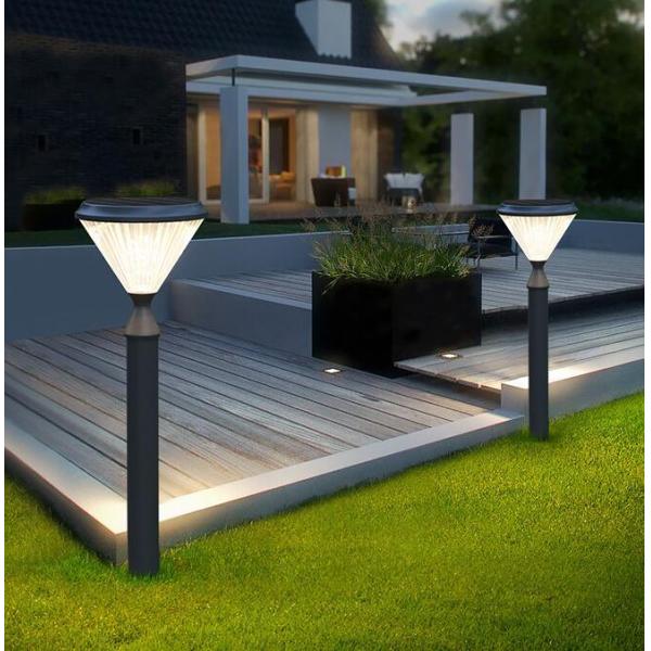 Smart Warm White Warm Bright Outdoor Landscape Villa 3W Gate Decoration Garden Solar Lights