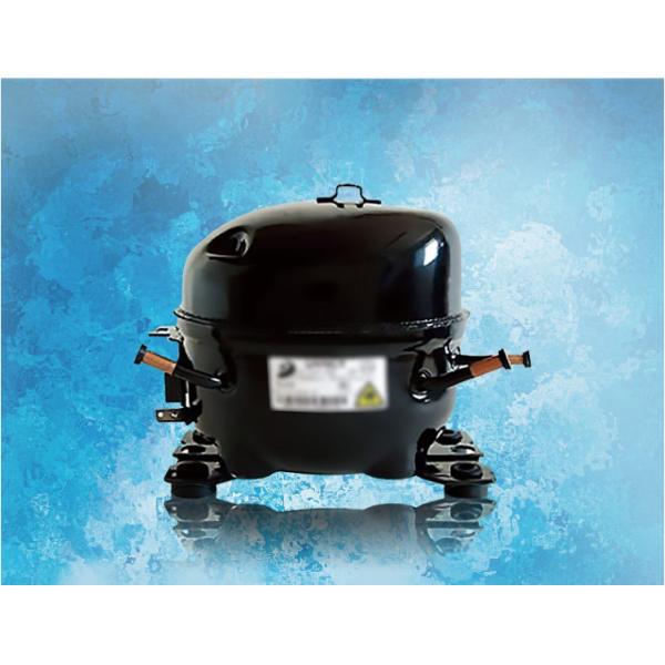Durable Flake Ice Machine Low Water Temperature 0 . 12Kw Water Pump