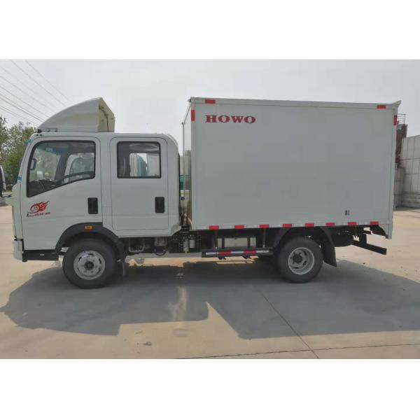 Diesel Cargo Light Duty Commercial Trucks , Light Duty Box Trucks 20 Cbm