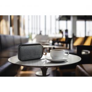 China P2 portable wireless bluetooth fabric speaker,home garden travel pool speakers,IPX5 waterproof speakers wholesale
