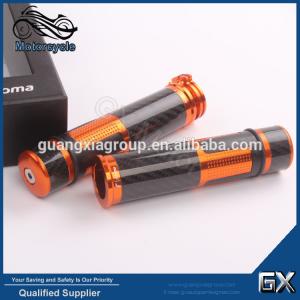 China Universal Carbon Fiber Motorcycle Handlebar Grip 15.1cm 2.2cm wholesale