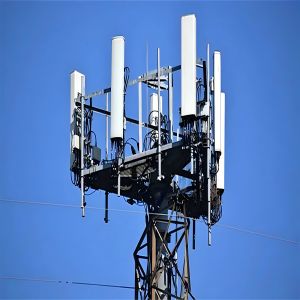 A36 Astm With Inner Climbing Ladder Cell Mast Base Station Galvanized Strapping