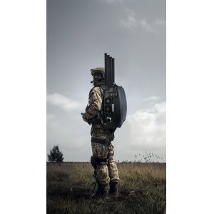 China 720MHz-1050MHz 2.4G C-UAS Anti Drone Systems RF Frequency Blocker Car Jammer wholesale