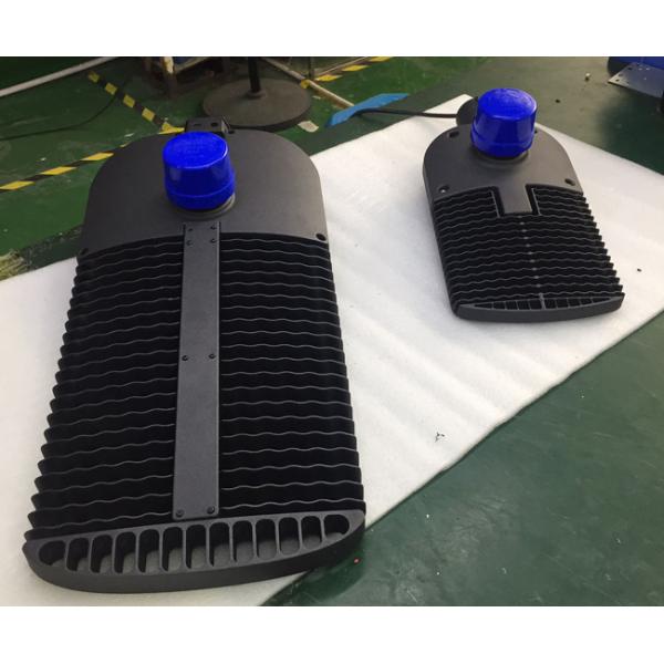 Black / Grey Case Outdoor Led Street Light , LUXEON 5050 Waterproof Led Street Lamp