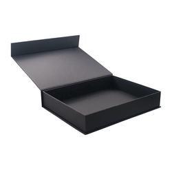 China Magnetic Garment Packaging Box Rectangle Paperboard Apparel Gift Box wholesale