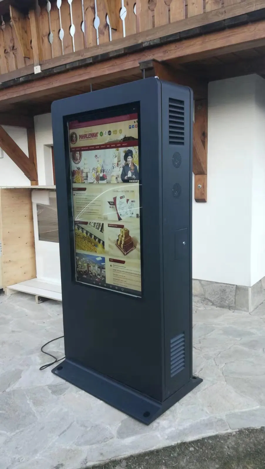 Outdoor LCD Display Touch Screen Kiosk for Digital Signage