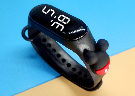 Sports Silicone 3 BAR Waterproof Kids Smart Watch 30*35mm