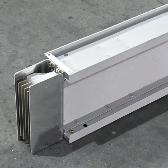 Flameproof Busbar Trunking System Galvanized Steel Length 10 Feet