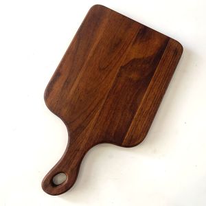 China Kitchen 18 X 12 Inch Walnut Cutting Board With Handles wholesale