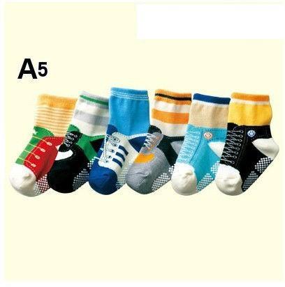 Quality Anti-pilling knitted colorful design terry cotton boys socks in high quality for sale