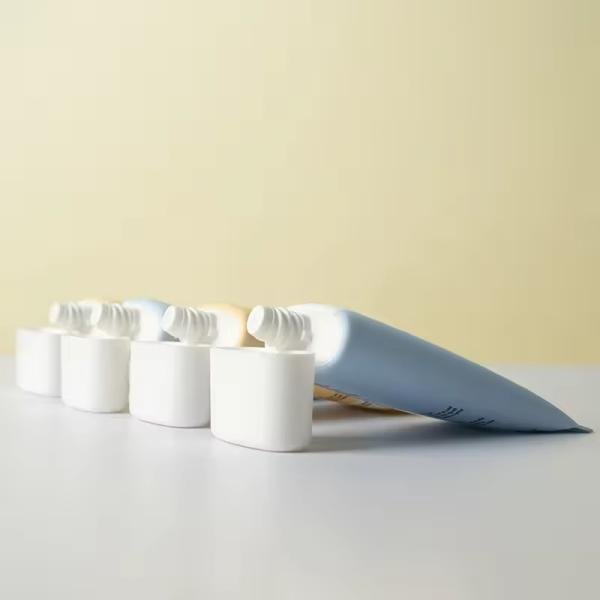 Clear Plastic Cosmetic Tubes Screw Cap Eco Friendly Tube Packaging 50ML