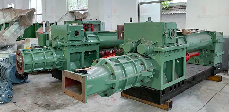 Compact Vacuum Brick Extruder for Small Investment Clay Brick Making Machine with 1 Year Warranty