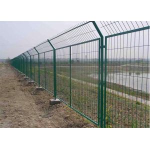Powder Coated Curved Welded Wire Mesh Fence Perimeter Garden Fence