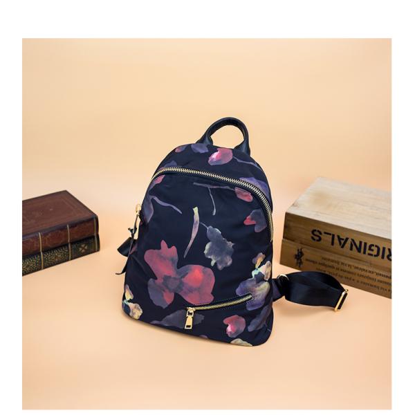 Double Shoulder Girl Backpack Spring Summer Leisure And Camouflage Fashion Light Travel 2017 New Backpack