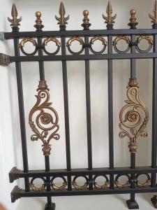 China Decorative Security Spear Top Ornamental Aluminum Fence Powder Coated Welded wholesale