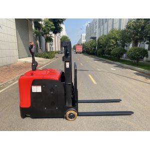 China 2 Ton Electric Reach Truck Polyurethane Tire 1400mm Wheelbase wholesale