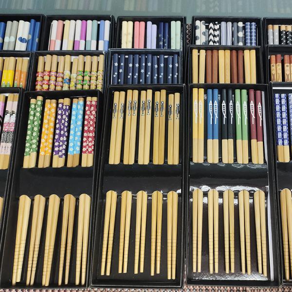 Household Ridge Pattern Reusable Wooden Chopsticks Japanese Portable