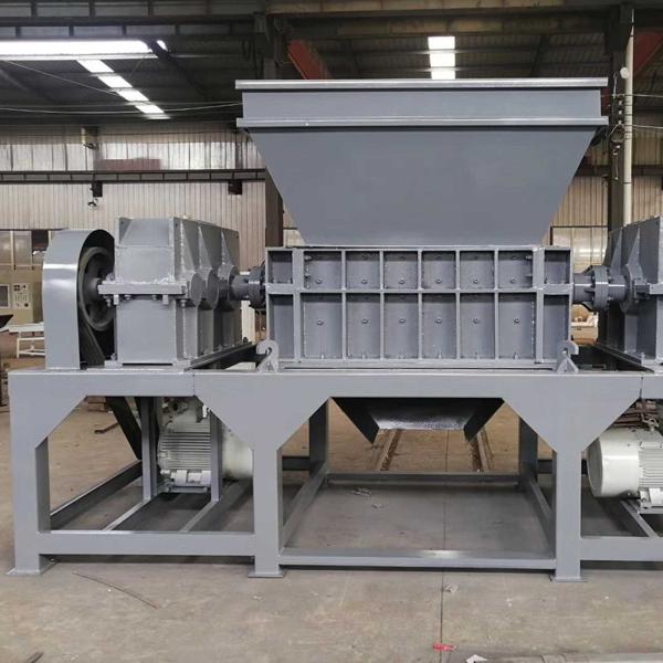 300 500 kg/h Production Capacity Waste Plastic Recycling Dual Shaft Double Motor Shredder