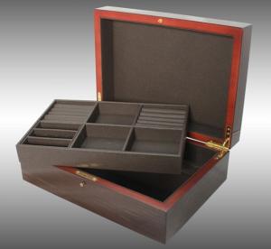 China Brown High Quality Painting Wooden Jewelry Collection Boxes on sale