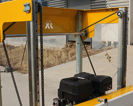 18HP Gasoline Engine Portable Bandsaw Mill With Mobile Wheels Log Cutting Sawmill