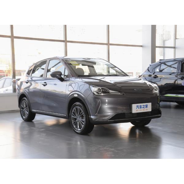 s Neta V 2024 Popular Right Hand Driving Electric Car with Ternary Lithium Ion Battery