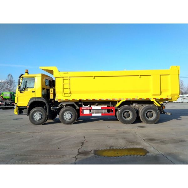 Pre-Loved HOWO 8X4 Heavy-Duty Construction Truck Dump Truck