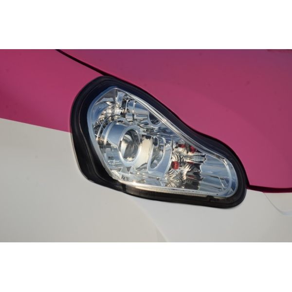 4 Wheels Drive White Body Mini Electric City Car With 2 Seats Good Climbing Ability