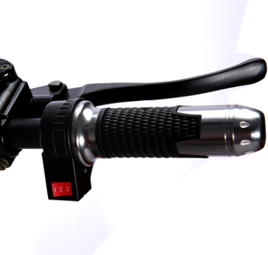 Eec Citycoco Electric Scooter 2000w 1500w 3-5h Charging Time