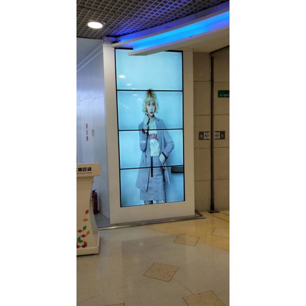 1*3 Splicing Type 55 Inch Lcd Screen Custom Housing For Fashion Shop