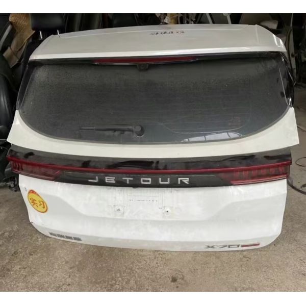 Original disassembled parts of the trunk lid of C-h-ery Jetour x70plus