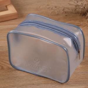 China Clear Pvc Toiletry Bag Waterproof Women'S  Zipper Makeup Bag Custom Logo on sale