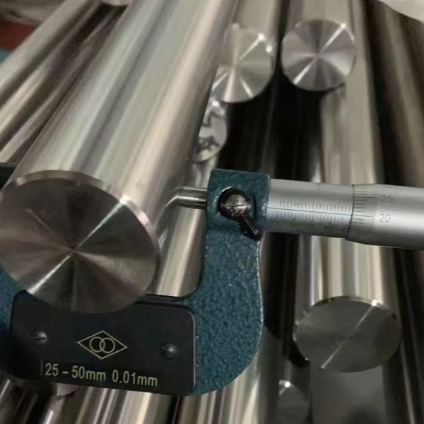 Durable Monel 400 Round Steel Excellent Resistance to Acids & Saline Environments, Customizable Sizes, ASTM B165 Compliant