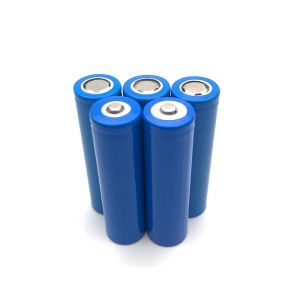 Tip Flat Top 3.7V 3000mAh 18650 Lithium Ion Battery