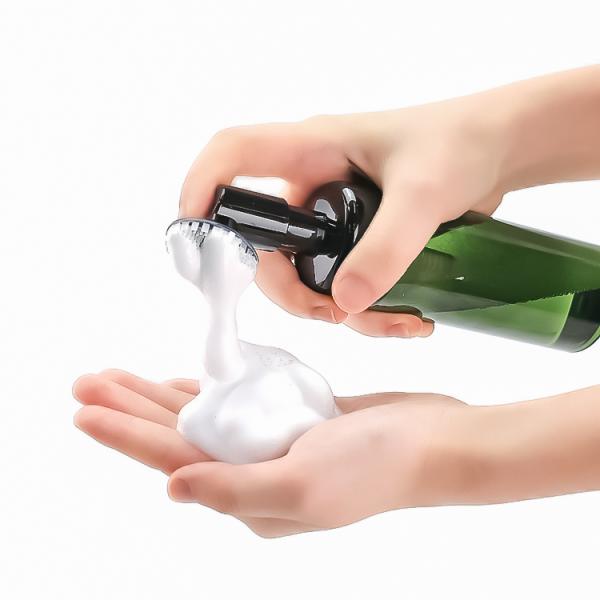 Foaming Plastic Liquid Soap Dispenser Pump Bottle With Brush Top 4oz