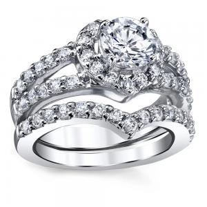 China Round Brilliant Cut Heart Shaped Diamond Engagement Ring 0.46CT OEM on sale