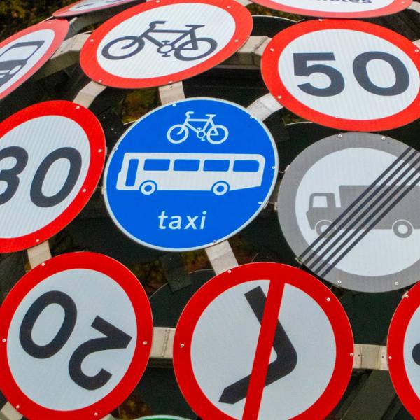 5-year Self-adhesive 5100 Engineer Grade White Reflective Sheet Material Vinyl Reflective Sheeting Film Roll For Traffic Signs