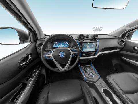 China Dongfeng Rich 6 Pickup Truck Cars 4*4 EV Left Drive For Africa Market