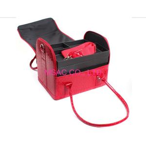 Red Beauty Travel Cosmetic Bags , Crocodile Leather Cosmetic Train Case