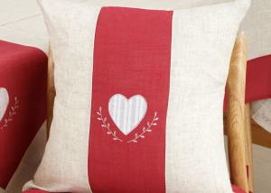 China Custom Embroidered Decorative Throw Pillow Covers 100% Linen Heart Pattern wholesale