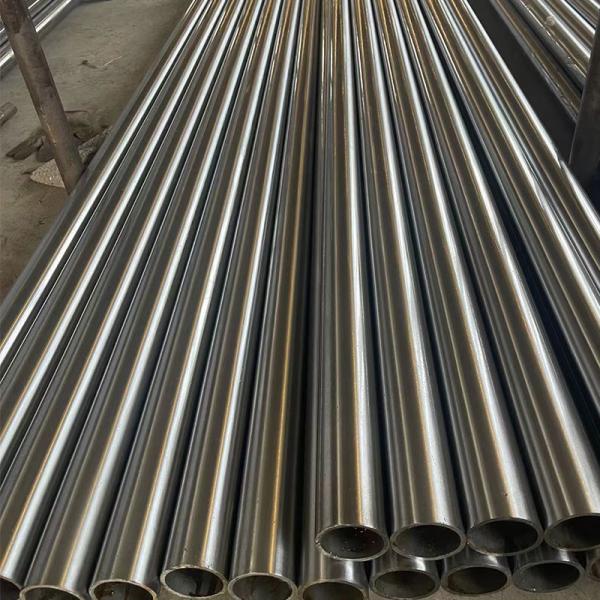 1/4 Inch To 24 Inch Cold Drawn Seamless Steel Pipes For Precision Engineering And Oil Gas Sewage Transport