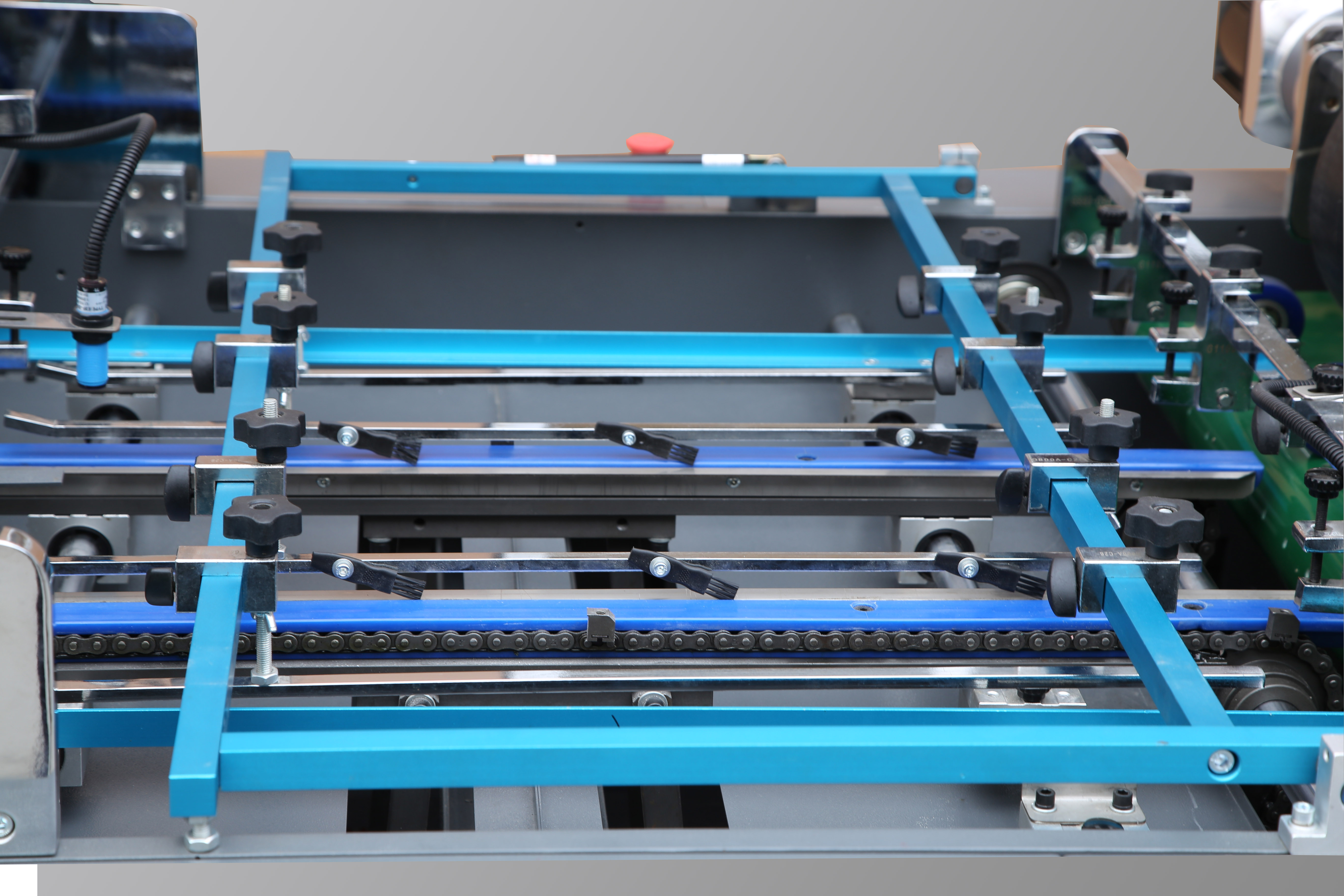 Automatic window pasting Machine