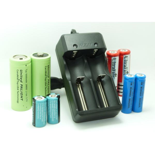 Short Circuit Protected 18650 Smart Battery Charger For Lithium Ion Battery