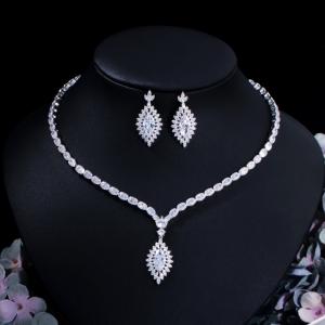 China Wholesale Jewelry Set CZ Pendant Necklace Crystal Cubic Zircon Necklace Earrings Jewelry Set necklace earrings For Women on sale