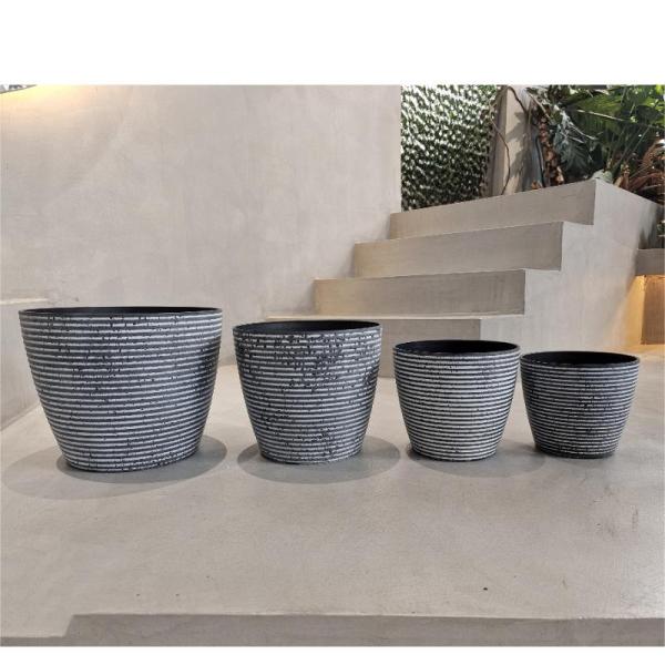 Outdoor Tree Plastic Flower Pots with Drainage Holes