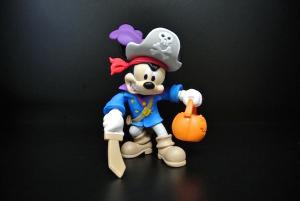 China Pirate Style Mickey Mouse Action Figure , Mickey Mouse Figurines Collectibles on sale
