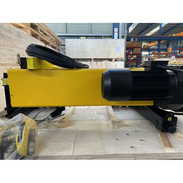 European Type Hoist EOT Overhead Bridge Crane With Electric Wire Rope Hoist For Overhead Crane Use