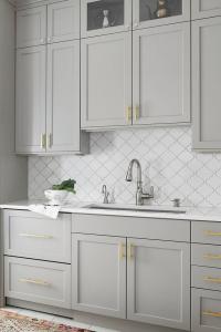 China E1 Grade Plywood Base White Lacquer Kitchen Cabinet Set With ISO9001 on sale