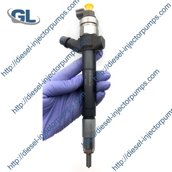 Common Rail Fuel Denso Diesel Injector 095000-7060 6C1Q-9K546-BC For Ford
